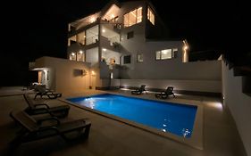 Villa Ana